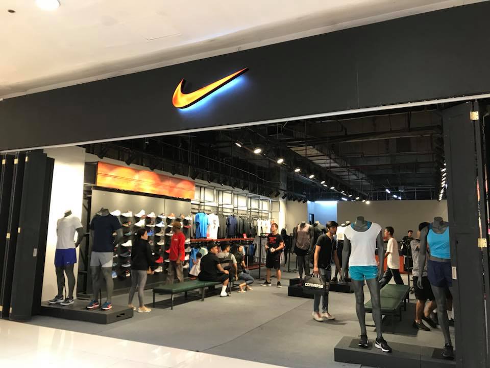 NIKE FAIRVIEW