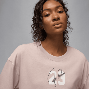 JORDAN ESSENTIALS WOMEN'S SHORT-SLEEVE GRAPHIC T-SHIRT