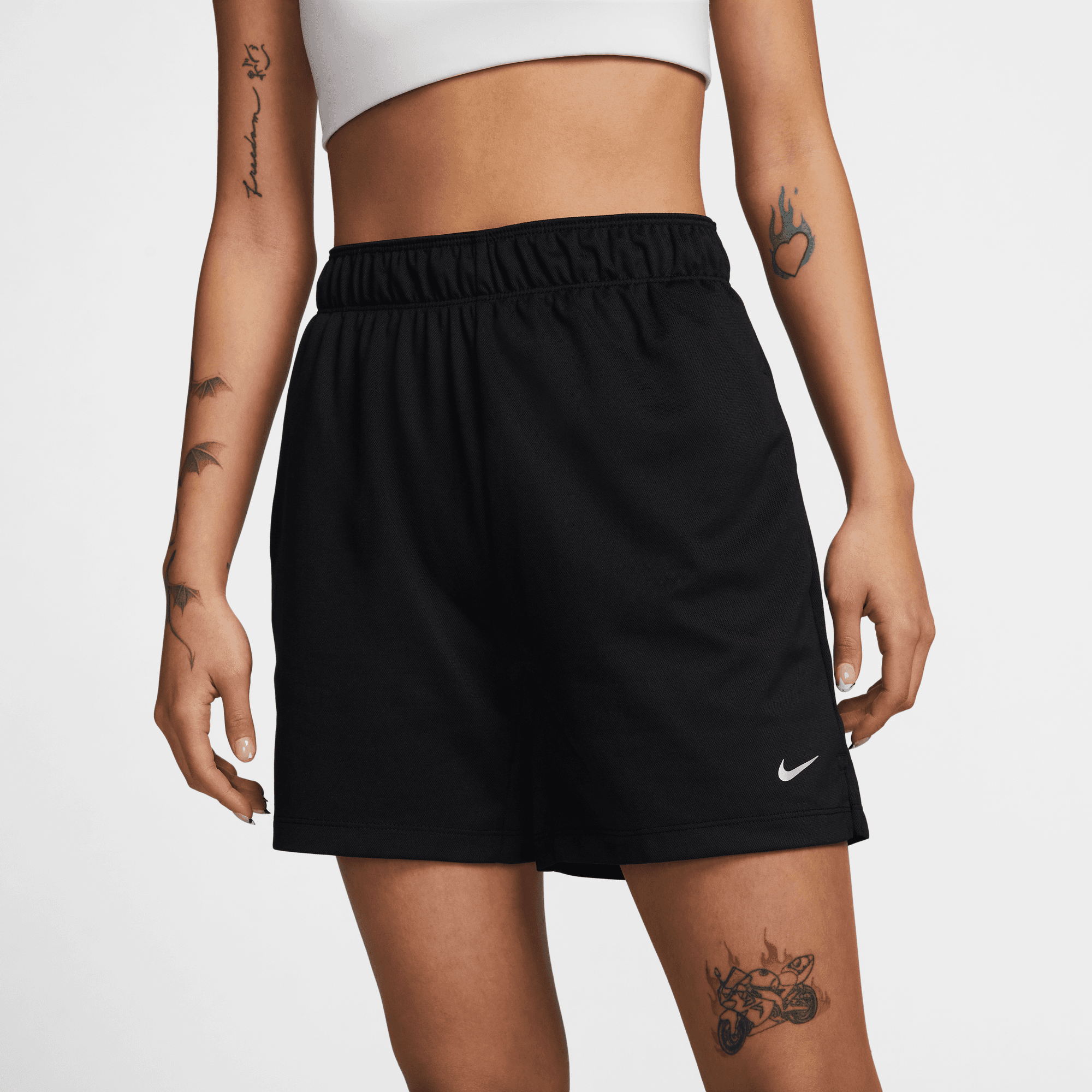 NIKE DRI-FIT ATTACK WOMEN'S MID-RISE 5" UNLINED SHORTS