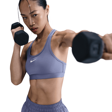 NIKE SWOOSH MEDIUM SUPPORT WOMEN'S PADDED SPORTS BRA