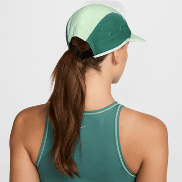 NIKE DRI-FIT FLY UNSTRUCTURED SWOOSH CAP