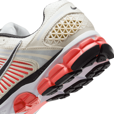 NIKE ZOOM VOMERO 5 MEN'S SHOES