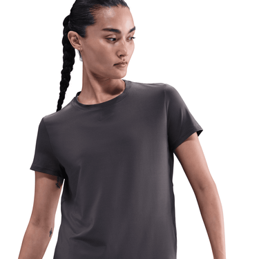 NIKE ONE CLASSIC WOMEN'S DRI-FIT SHORT-SLEEVE TOP