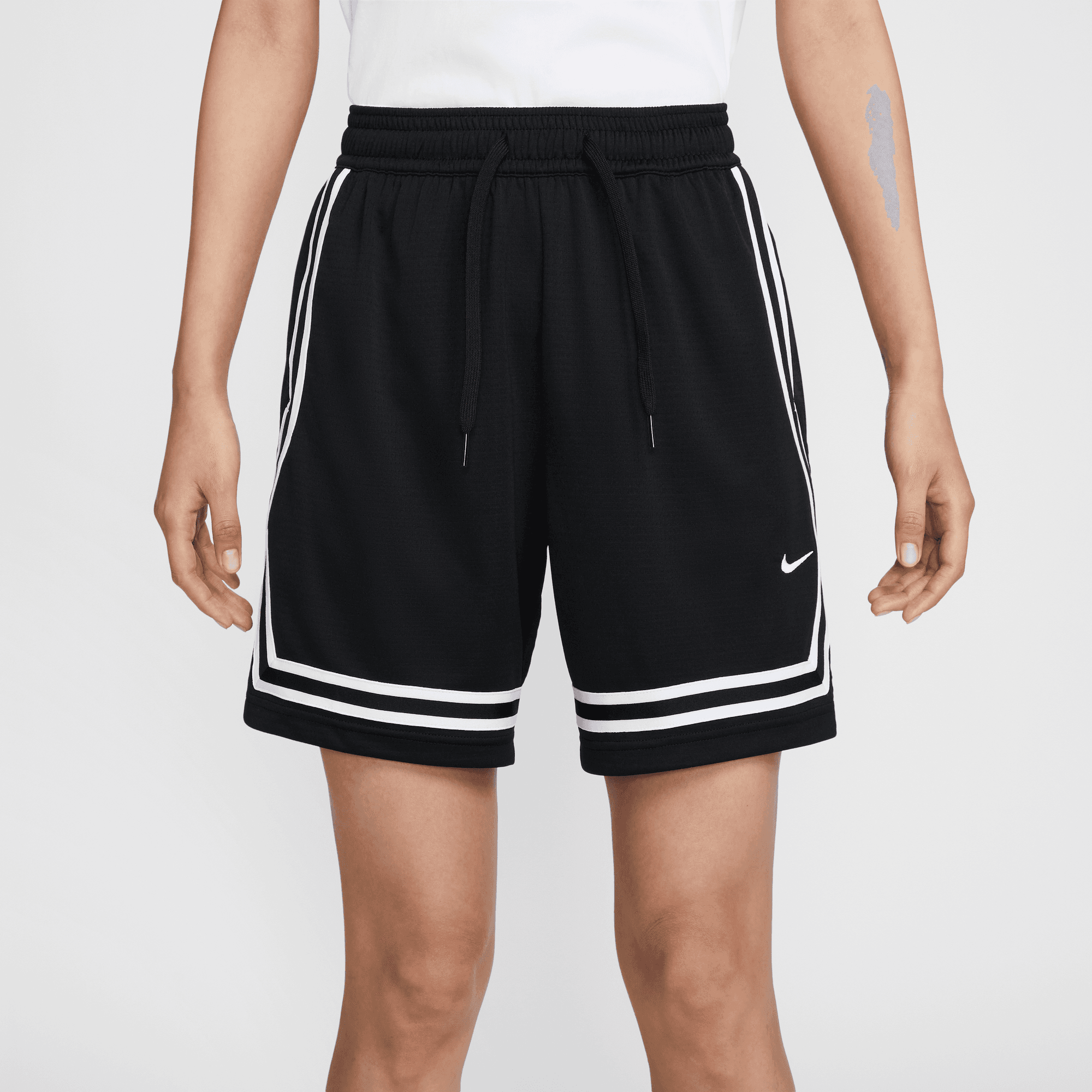 NIKE CROSSOVER WOMEN'S DRI-FIT 7" BASKETBALL SHORTS