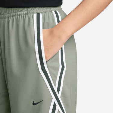 NIKE CROSSOVER WOMEN'S DRI-FIT 7" BASKETBALL SHORTS