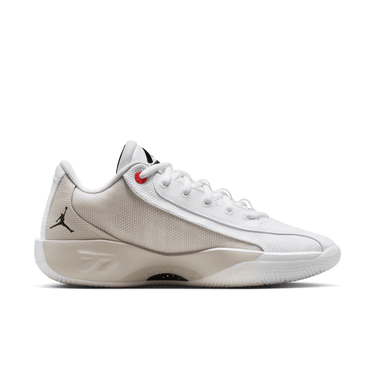 LUKA .77 PF BASKETBALL SHOES