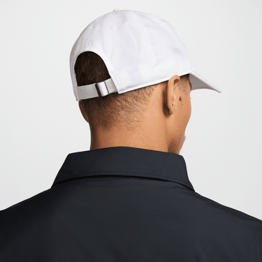 NIKE CLUB UNSTRUCTURED PATCH CAP