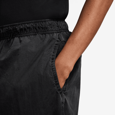NIKE TECH MEN'S WOVEN SHORTS