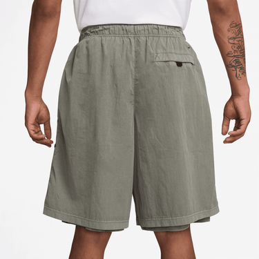 NIKE TECH MEN'S WOVEN SHORTS