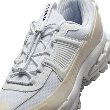 NIKE ZOOM VOMERO ROAM MEN'S SHOES