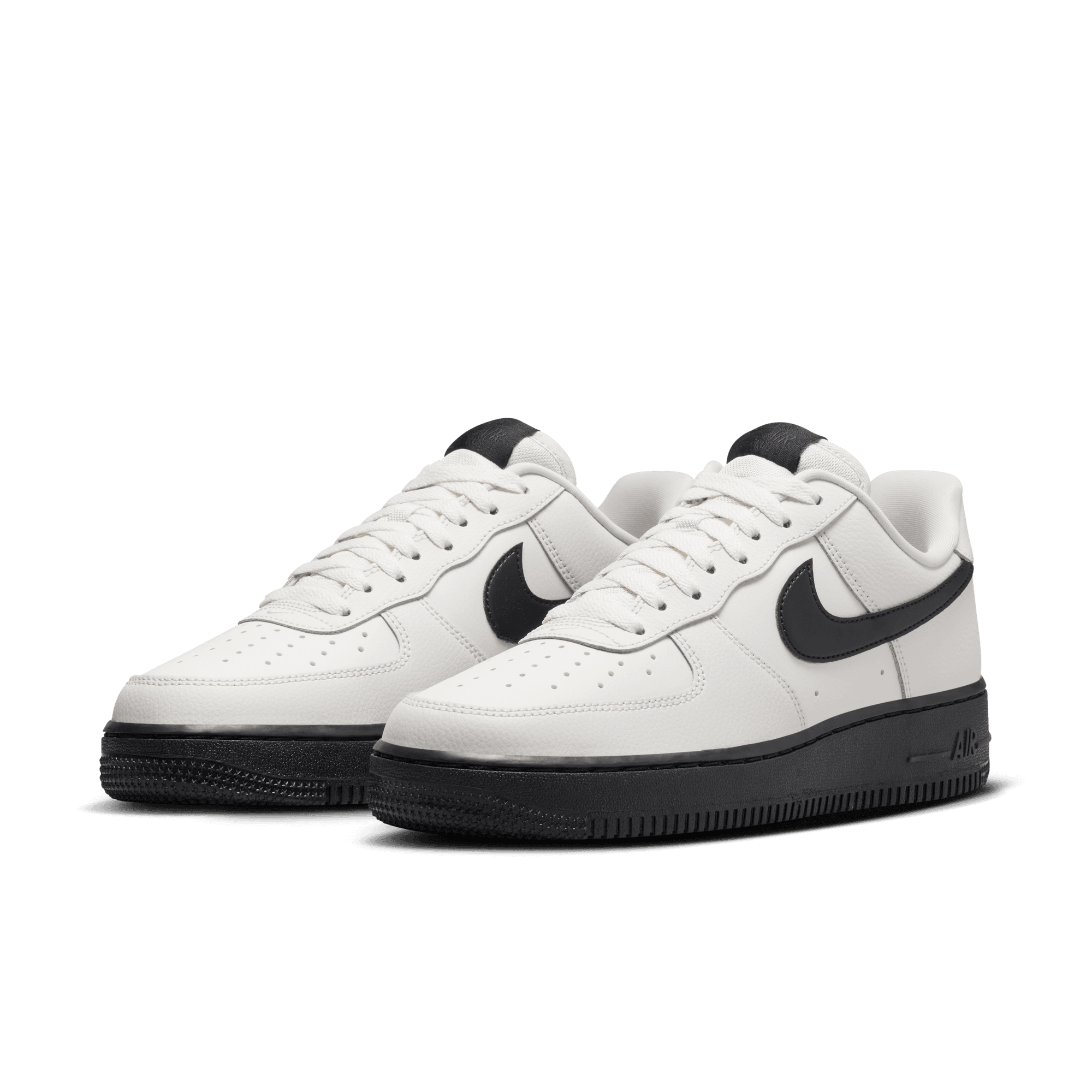 NIKE AIR FORCE 1 '07 WOMEN'S SHOES