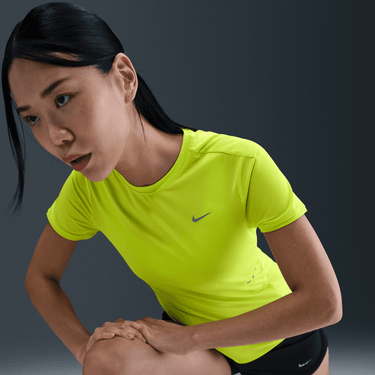 NIKE SWIFT WOMEN'S DRI-FIT SHORT-SLEEVE RUNNING TOP