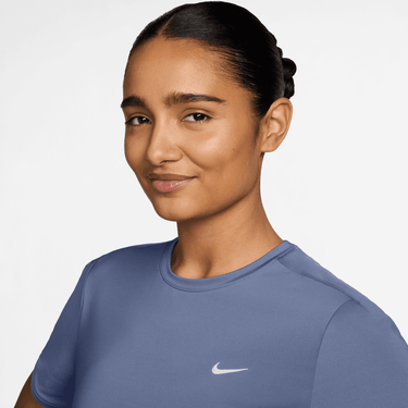 NIKE SWIFT WOMEN'S DRI-FIT SHORT-SLEEVE RUNNING TOP