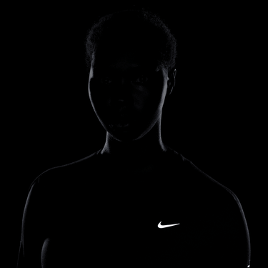 NIKE SWIFT WOMEN'S DRI-FIT UV LONG-SLEEVE CREW-NECK RUNNING TOP