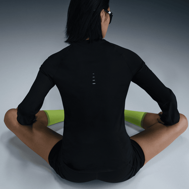 NIKE SWIFT WOMEN'S DRI-FIT UV LONG-SLEEVE CREW-NECK RUNNING TOP