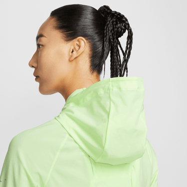 NIKE SWIFT WOMEN'S REPEL PACKABLE RUNNING JACKET