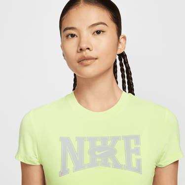 NIKE SPORTSWEAR WOMEN'S SLIM CROPPED T-SHIRT
