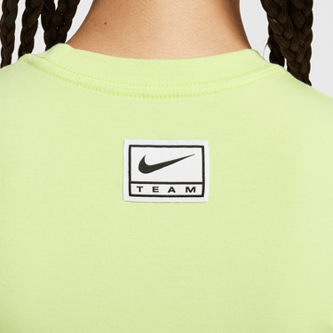 NIKE SPORTSWEAR WOMEN'S SLIM CROPPED T-SHIRT