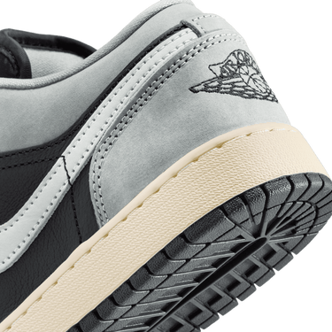 AIR JORDAN 1 LOW SE BIG KIDS' SHOES