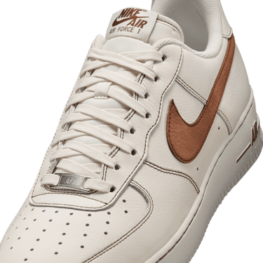 NIKE AIR FORCE 1 '07 LV8 MEN'S SHOES