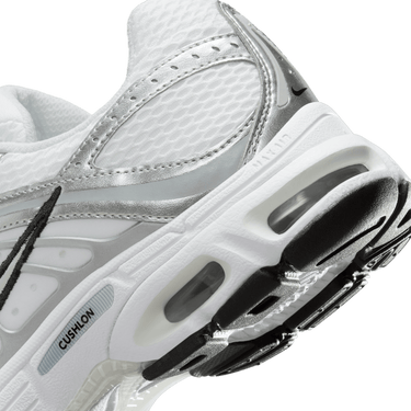NIKE AIR MAX MOTO 2K WOMEN'S SHOES