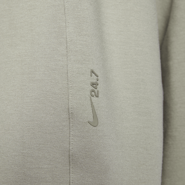 NIKE 24.7 IMPOSSIBLYSOFT MEN'S DRI-FIT CREW