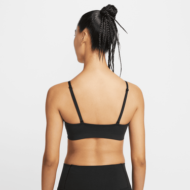 NIKE FORM WOMEN'S LIGHT-SUPPORT PADDED TRIANGLE SPORTS BRA
