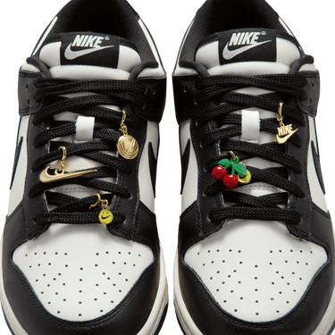 NIKE DUNK LOW SE WOMEN'S SHOES