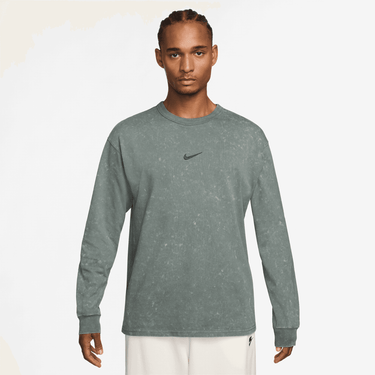 NIKE SPORTSWEAR PREMIUM ESSENTIALS MEN'S LONG-SLEEVE T-SHIRT