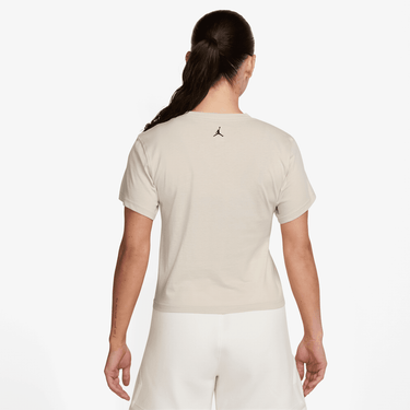 JORDAN FLIGHT WOMEN'S SLIM-FIT GRAPHIC T-SHIRT