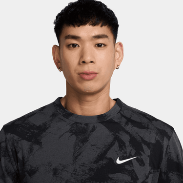 NIKE HYVERSE MEN'S DRI-FIT UV TRAINING TOP