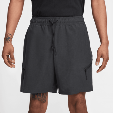 NIKE TECH MEN'S DRI-FIT SHORI LOOSE-FIT SHORTS