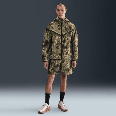NIKE TECH MEN'S WOVEN SHORTS