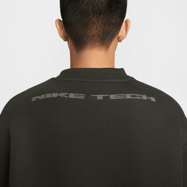 NIKE TECH MEN'S FLEECE CREW WITH REFLECTIVE ACCENTS