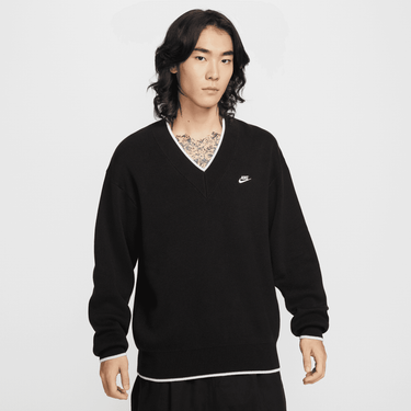 NIKE SPORTSWEAR CLUB MEN'S V-NECK SWEATER