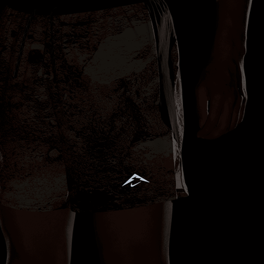 NIKE TRAIL MEN'S DRI-FIT 6" BRIEF-LINED RUNNING SHORTS