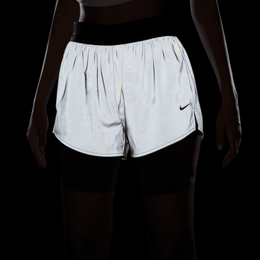 NIKE SWIFT WOMEN'S MID-RISE 2-IN-1 RUNNING SHORTS WITH REFLECTIVE ACCENTS