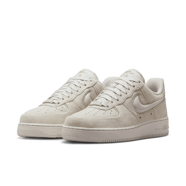 NIKE AIR FORCE 1 '07 WOMEN'S SHOES