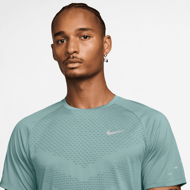 NIKE STRIDE MEN'S DRI-FIT ADV SHORT-SLEEVE RUNNING TOP