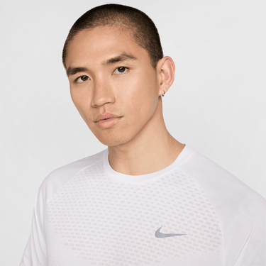 NIKE STRIDE MEN'S DRI-FIT ADV SHORT-SLEEVE RUNNING TOP