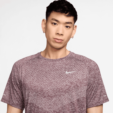 NIKE STRIDE MEN'S DRI-FIT ADV SHORT-SLEEVE RUNNING TOP