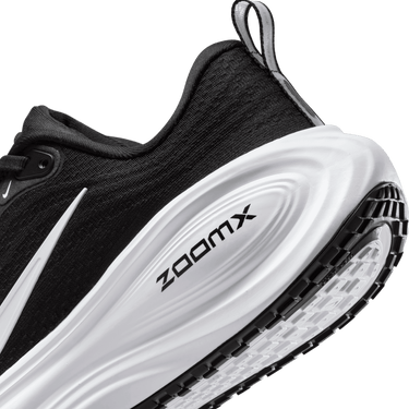 NIKE VOMERO PLUS WOMEN'S ROAD RUNNING SHOES
