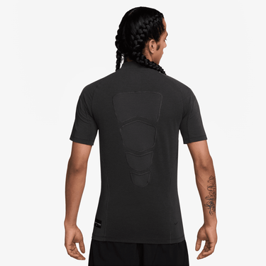 NIKE TECH MEN'S SHORT-SLEEVE TOP