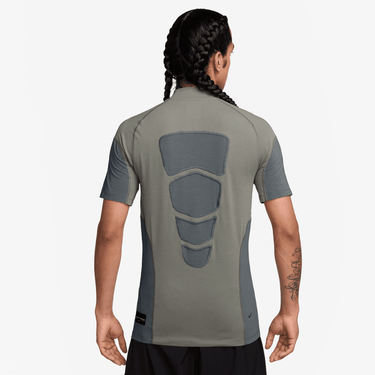 NIKE TECH MEN'S SHORT-SLEEVE TOP
