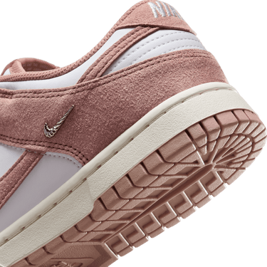 WOMEN'S NIKE DUNK LOW