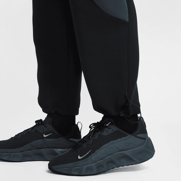 NIKE TECH MEN'S COLOR-BLOCK OPEN-HEM FLEECE PANTS