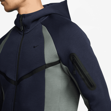 NIKE TECH MEN'S FULL-ZIP FLEECE WINDRUNNER JACKET