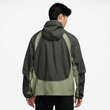 NIKE TECH MEN'S DRI-FIT WOVEN COLOR-BLOCK LOOSE OVERSIZED JACKET