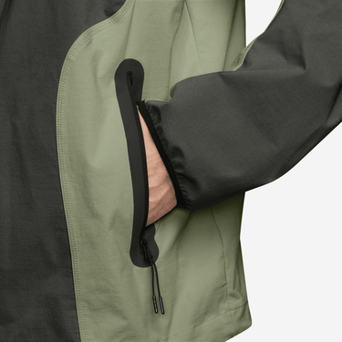 NIKE TECH MEN'S DRI-FIT WOVEN COLOR-BLOCK LOOSE OVERSIZED JACKET