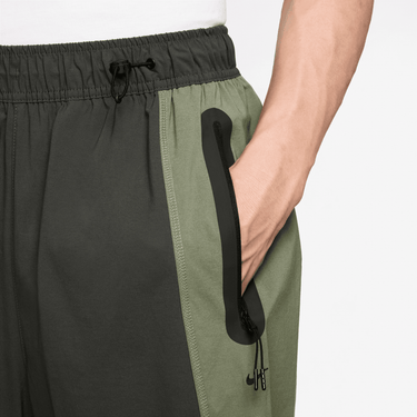 NIKE TECH MEN'S DRI-FIT WOVEN COLOR-BLOCK OVERSIZED PANTS